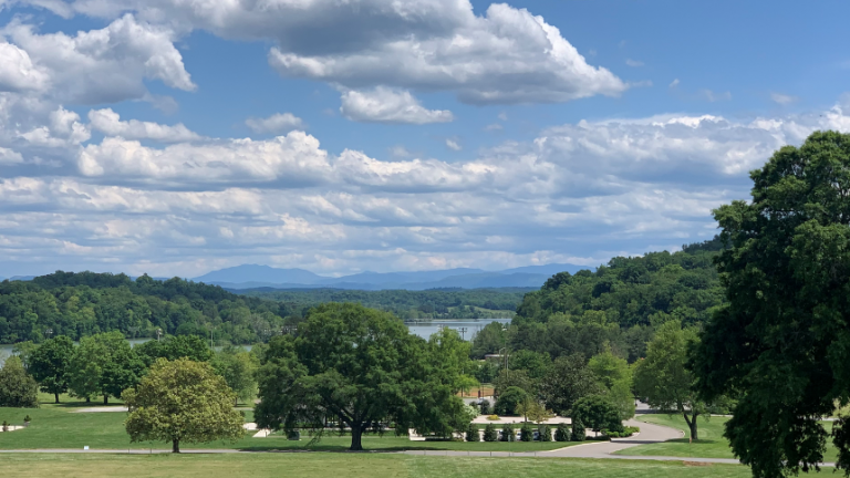 Knoxville is one of the top 10 most moved to cities