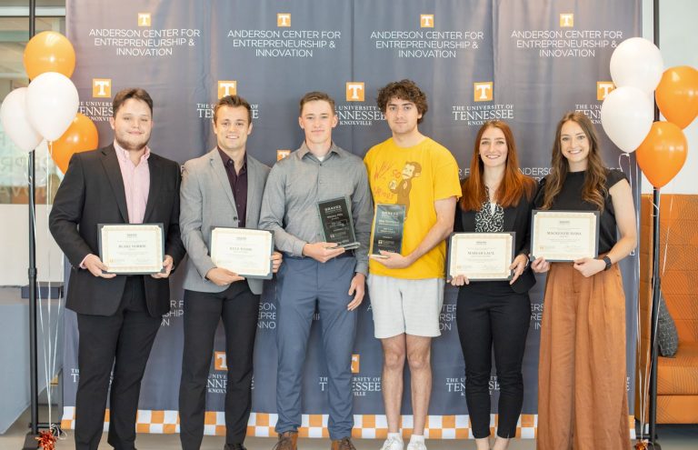 Six student start-ups win big at “Graves Business Plan Competition”