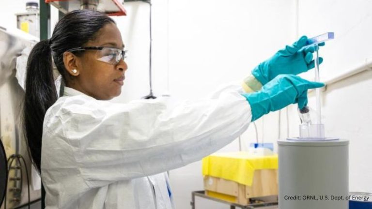 Pellissippi State, ORNL partner for new student career path opportunity