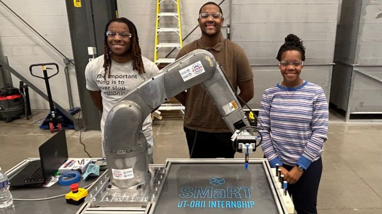 SMaRT interns finish a summer spent in the labs of UTK, ORNL