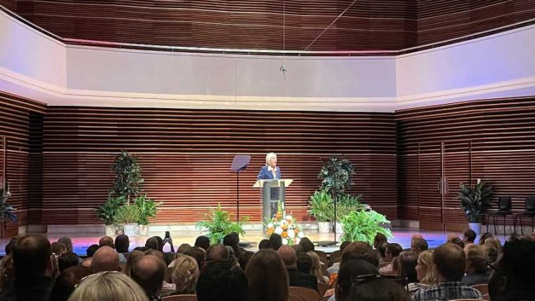 Donde Plowman emphasizes greatness in annual UTK ‘Flagship Address’