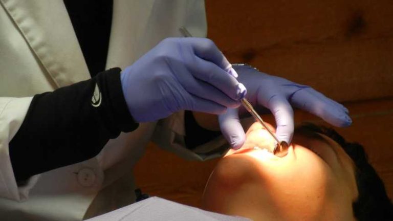 Two groups, one with ties to Nashville, team up to help women entrepreneurs in dentistry