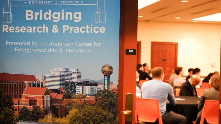 Students learn how to mitigate the risks of entrepreneurship