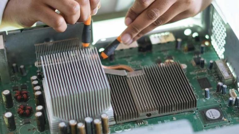 Two federal agencies invest in new initiative to train the future semiconductor workforce