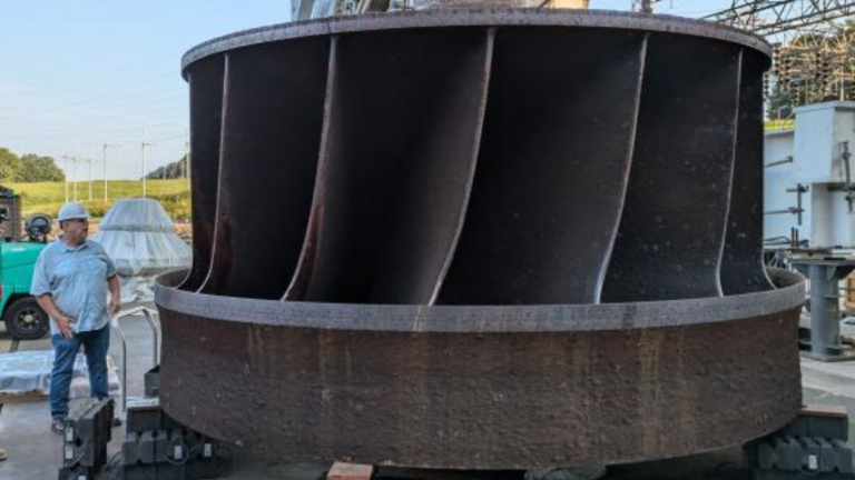 A new ORNL program could simplify manufacturing large metal in the US