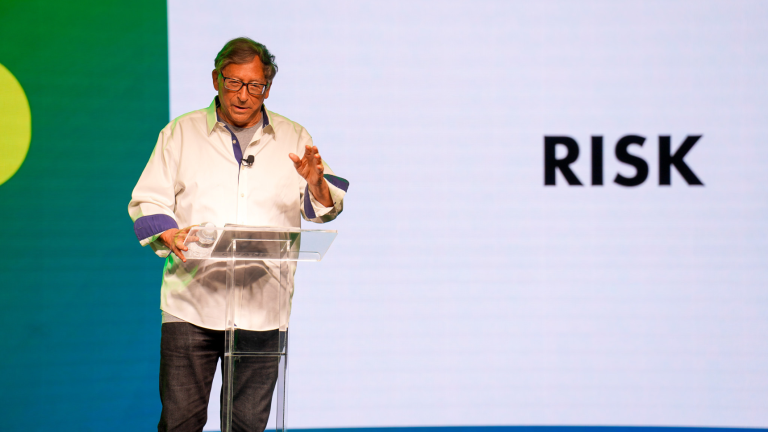 Stuart Weitzman shares success story at “3686 Conference”