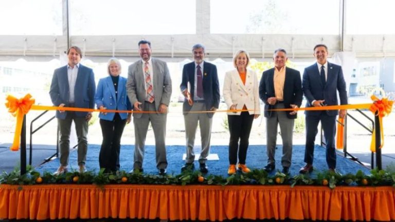 UTK dedicates newest building at its Research Park