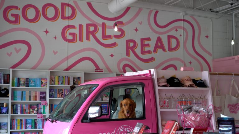 Good Girl Books is proving just how much Knoxville loves romance