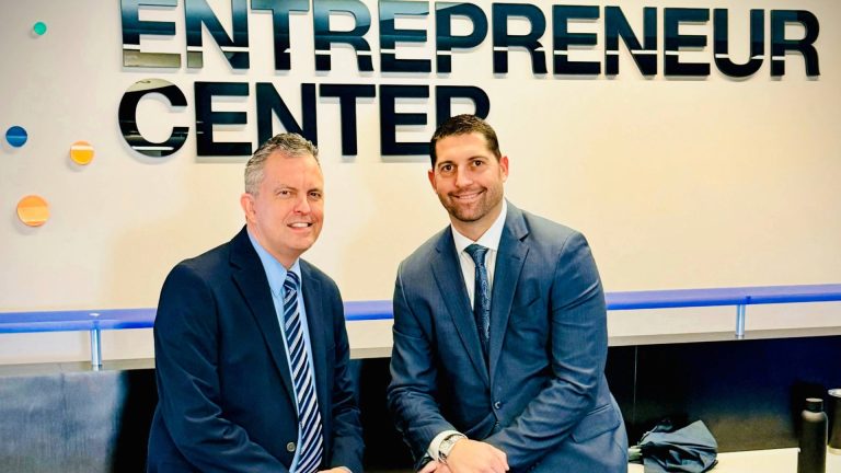 Whitecoat Learning Platform lands key healthcare contracts, $1.6 million funding, and momentum moving into 2026